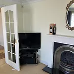 2 Bedroom District