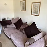 2 Bedroom District Apartamento