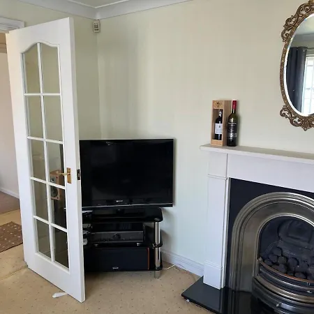 2 Bedroom District