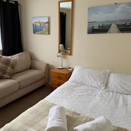 2 Bedroom District Apartamento